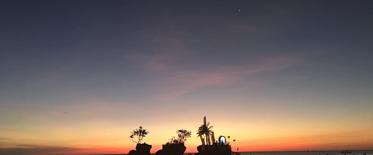 The most magical sunset in the wold in one of the worlds best island - Boracay Aklan. Boracay is set to open this October after it's rehabilitation for 6 months. #Golden #Boracay #Philippines