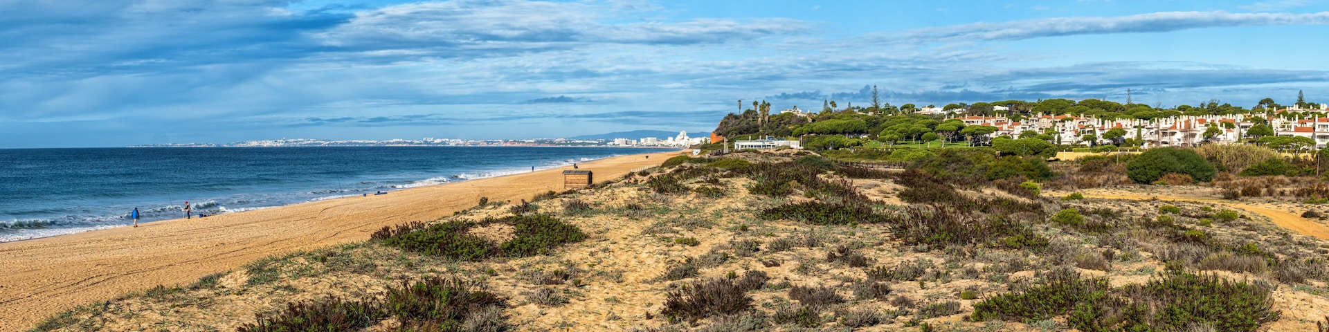 Praia do Garrão (beach) at Almancil, Portugal