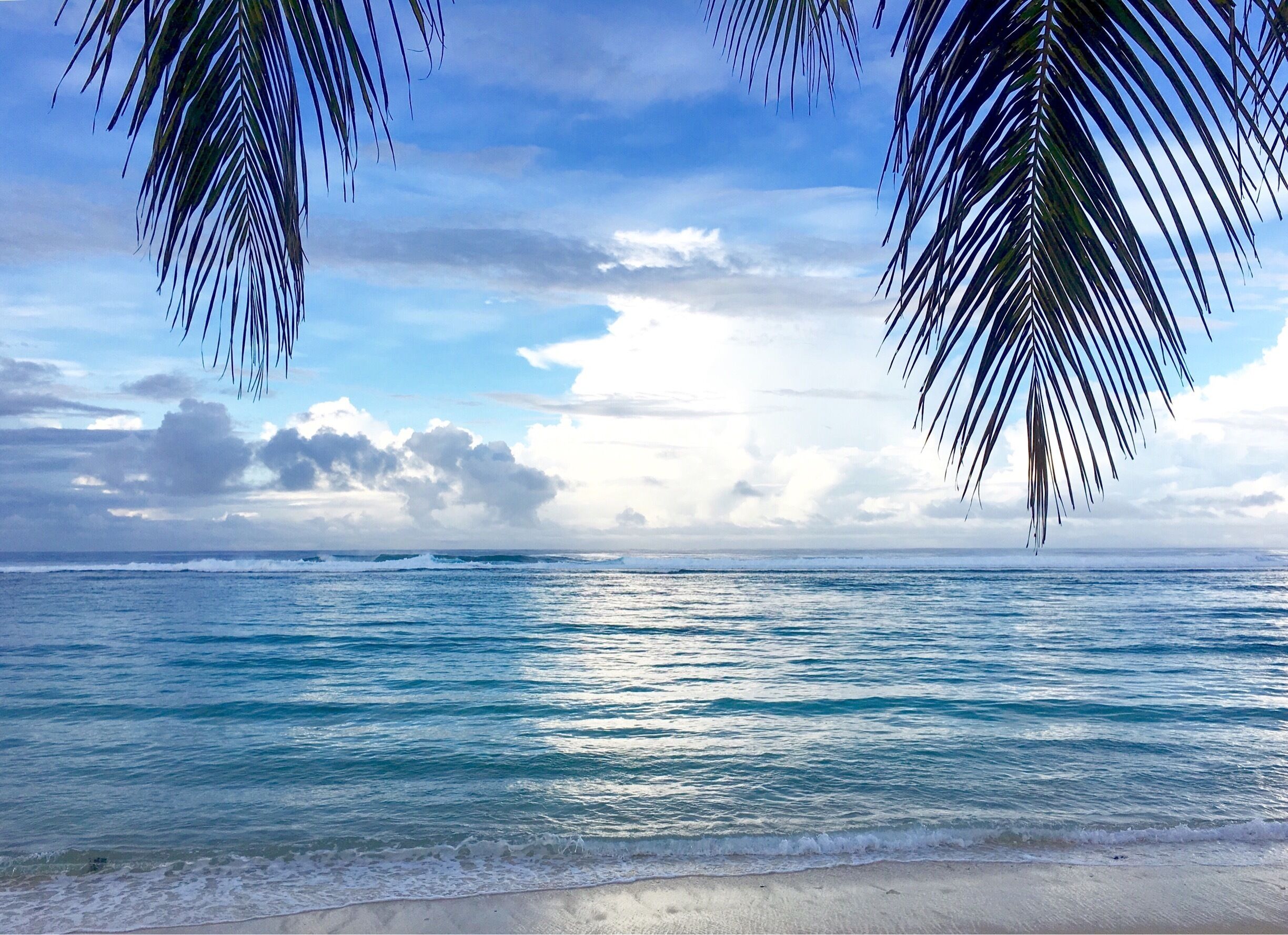 Waking up from the fale to this everyday was pretty great. Samoa is amazing! Photo taken at Faofao beach fales - highly recommended for backpackers! #blue
