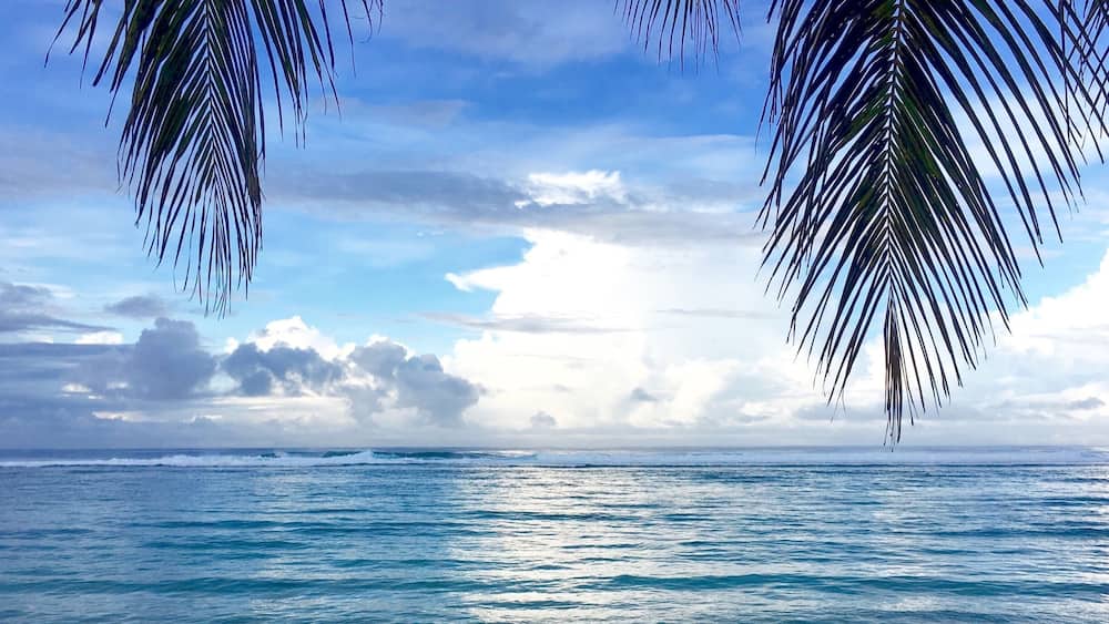 Waking up from the fale to this everyday was pretty great. Samoa is amazing! Photo taken at Faofao beach fales - highly recommended for backpackers! #blue