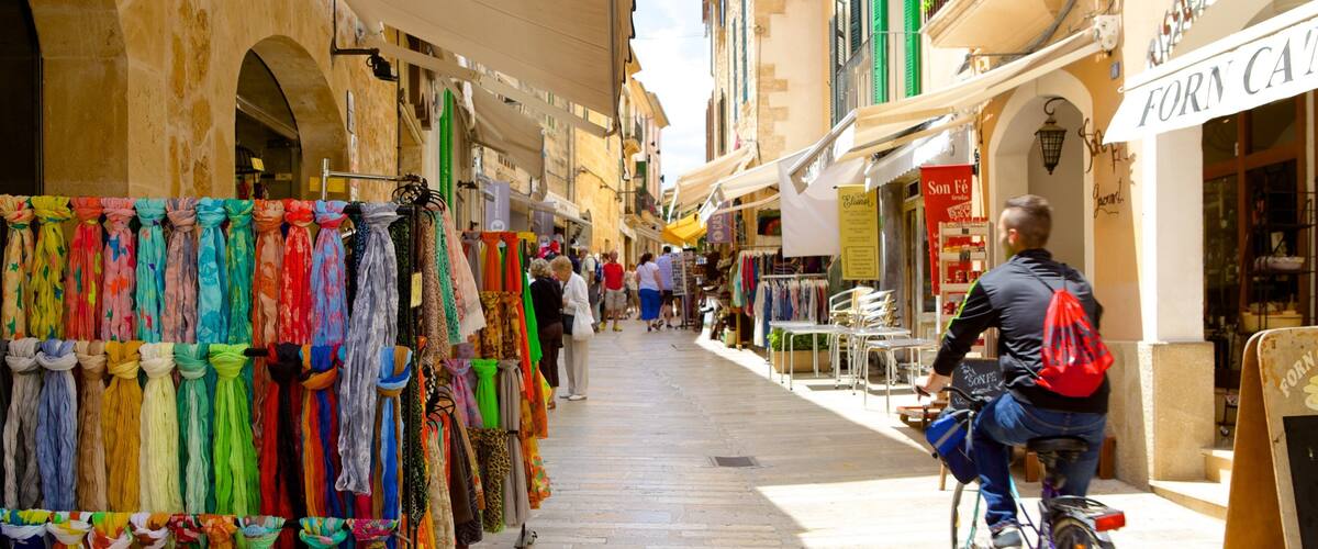 Alcudia inclusief winkelen, straten en fietsen