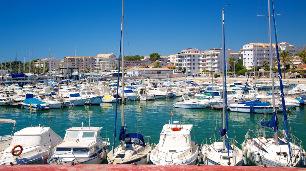 Altea showing boating, a marina and a coastal town