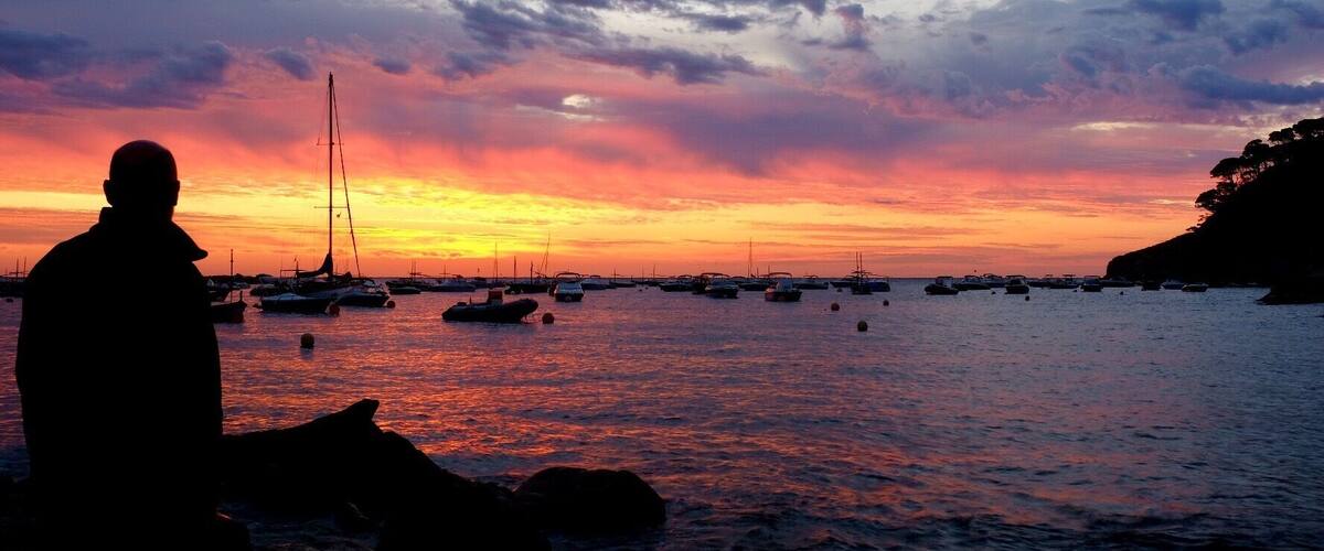 The Camino de Ronda provides great opportunities for early morning shots. Weaves from Cala to Cala. Several good locations around Aiguablava.