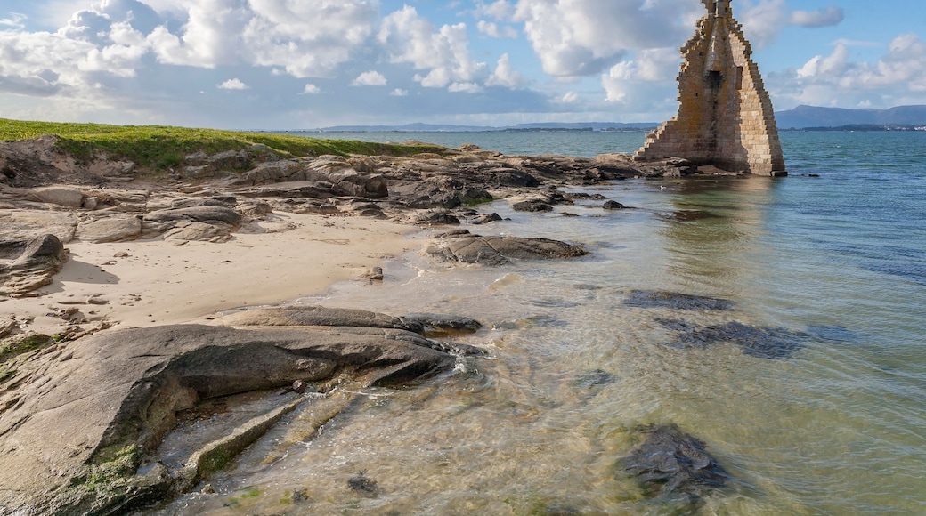 San Sadurnino tower ruins