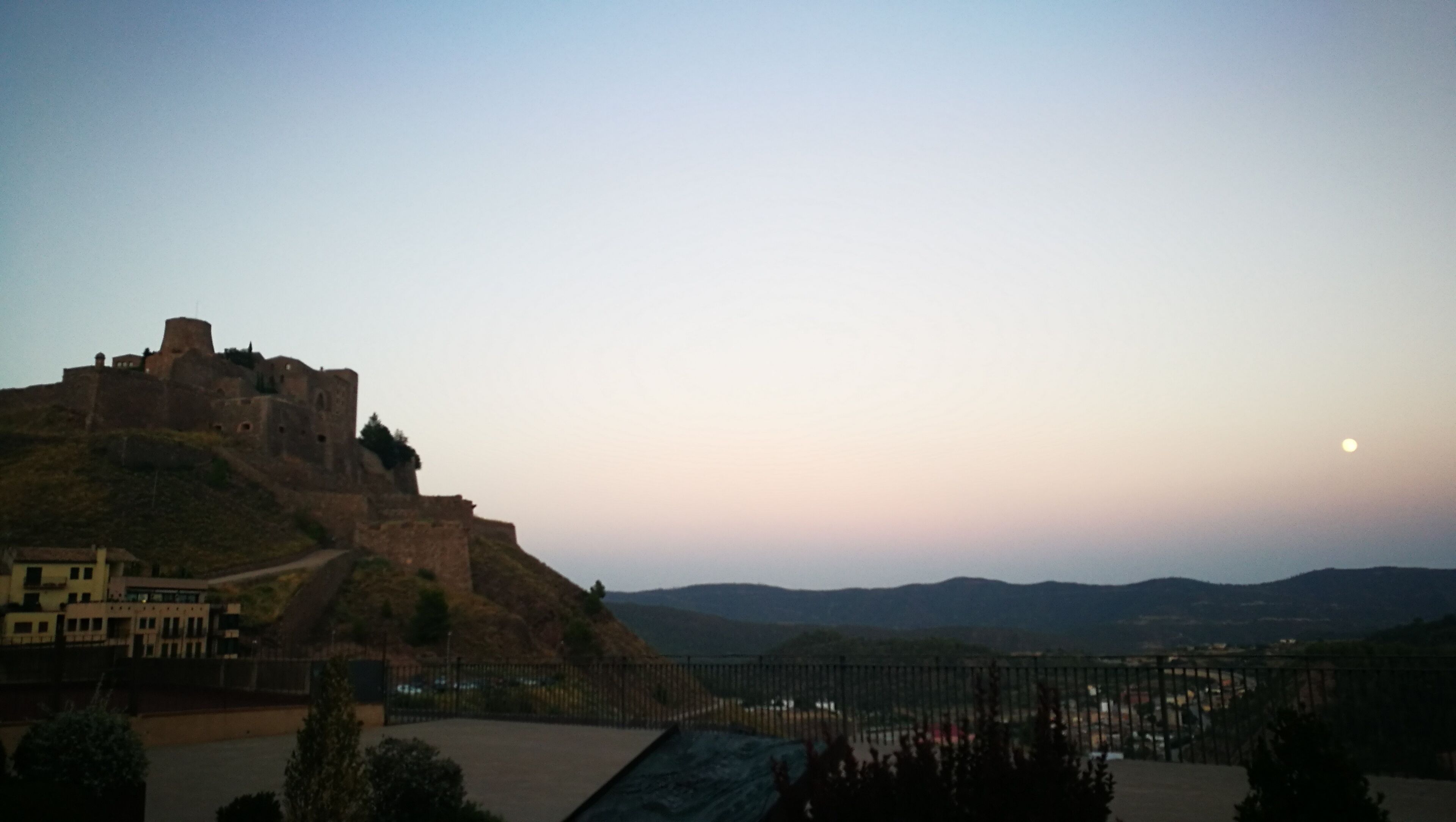 lluna plena a Cardona