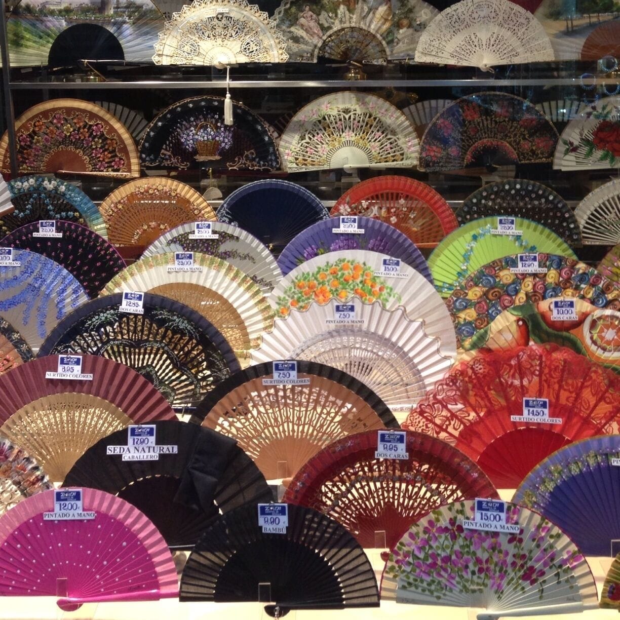 Beautiful Spanish fans. 