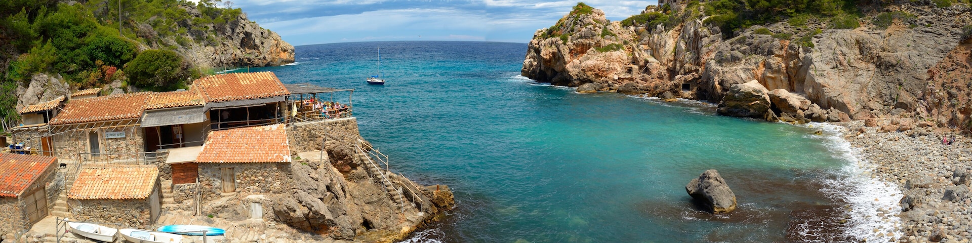 cala de deia panorama