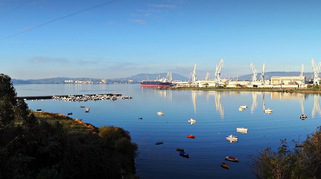 RĂa de Ferrol desde el Parque Camilo Alonso Vega