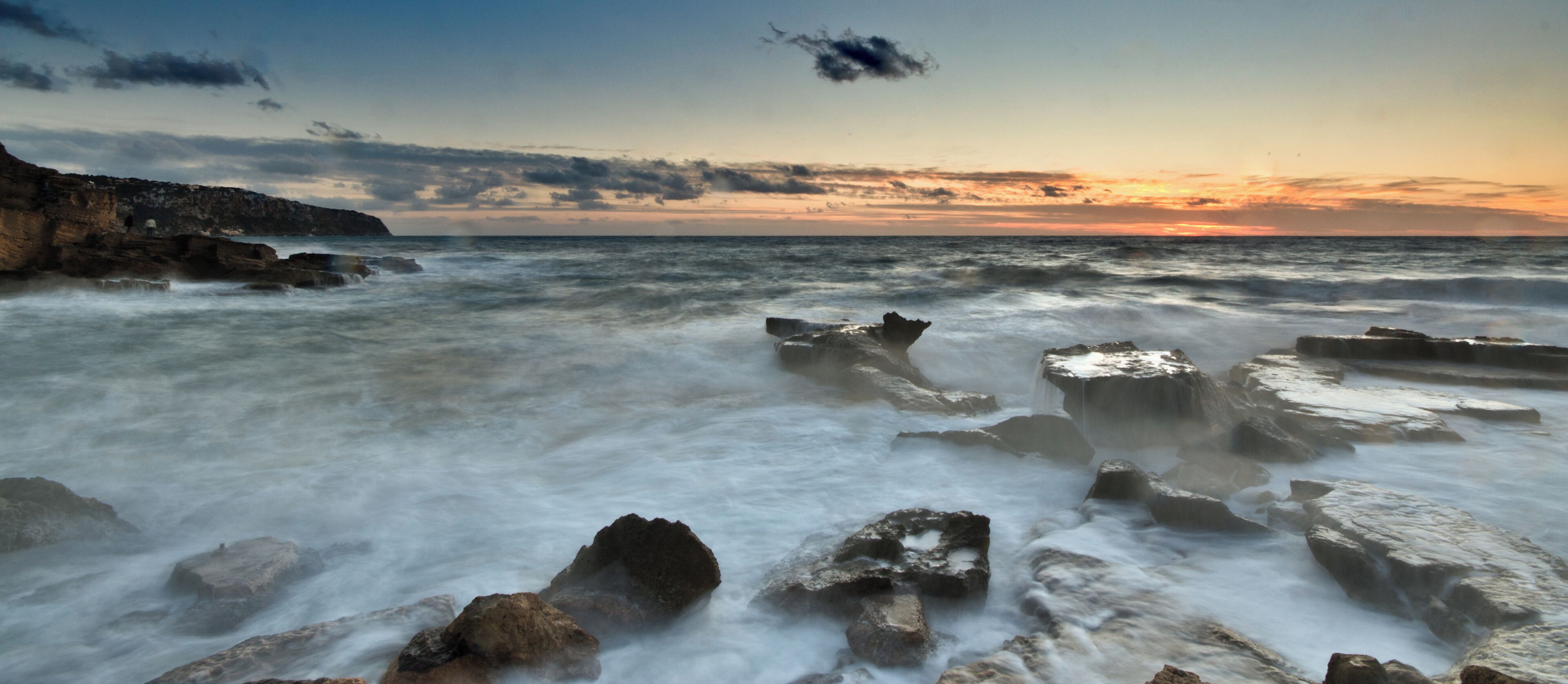 Imprescindible verla a pantalla completa, pulsa "L"