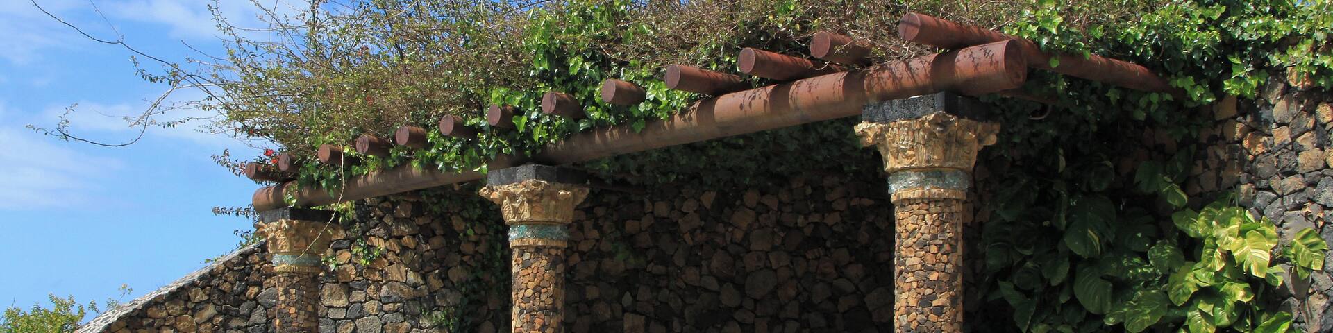 Part of the Plaza La Glorieta, Las Manchas de Abajo, La Palma, Spain, designed by Luis Morera (* 1946), a carver, painter and musician of La Palma.