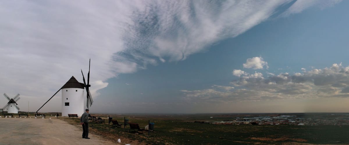 Mota del Cuervo (Panorama) Windmills in La Mancha (Don Quixote)