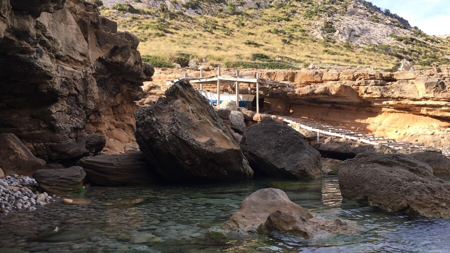 After a 15 min walk, you get to cala Figueroa. The lights at the end of the day are amazing.. not too many people here, so it leaves the place for yourself ...