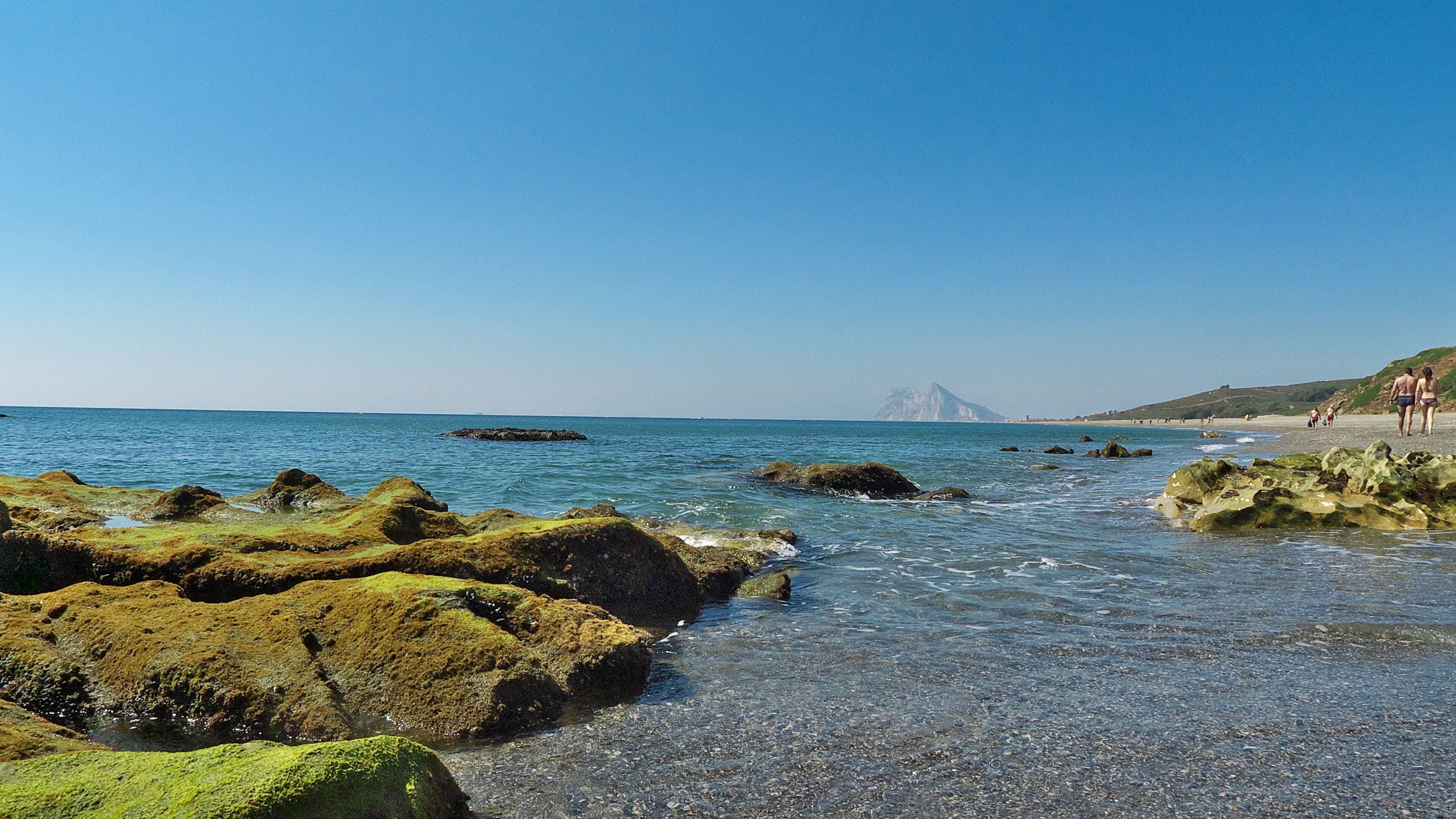 Una de las playas de la Línea de la Concepción