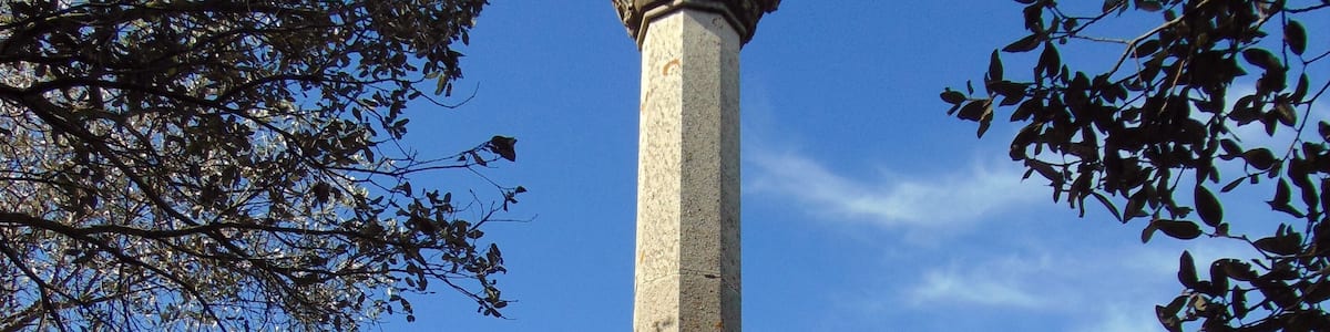 Creu commemorativa (Santa Cristina d'Aro) This is a photo of a building indexed in the Catalan heritage register as Bé Cultural d'Interès Local (BCIL) under the reference IPA-7417.