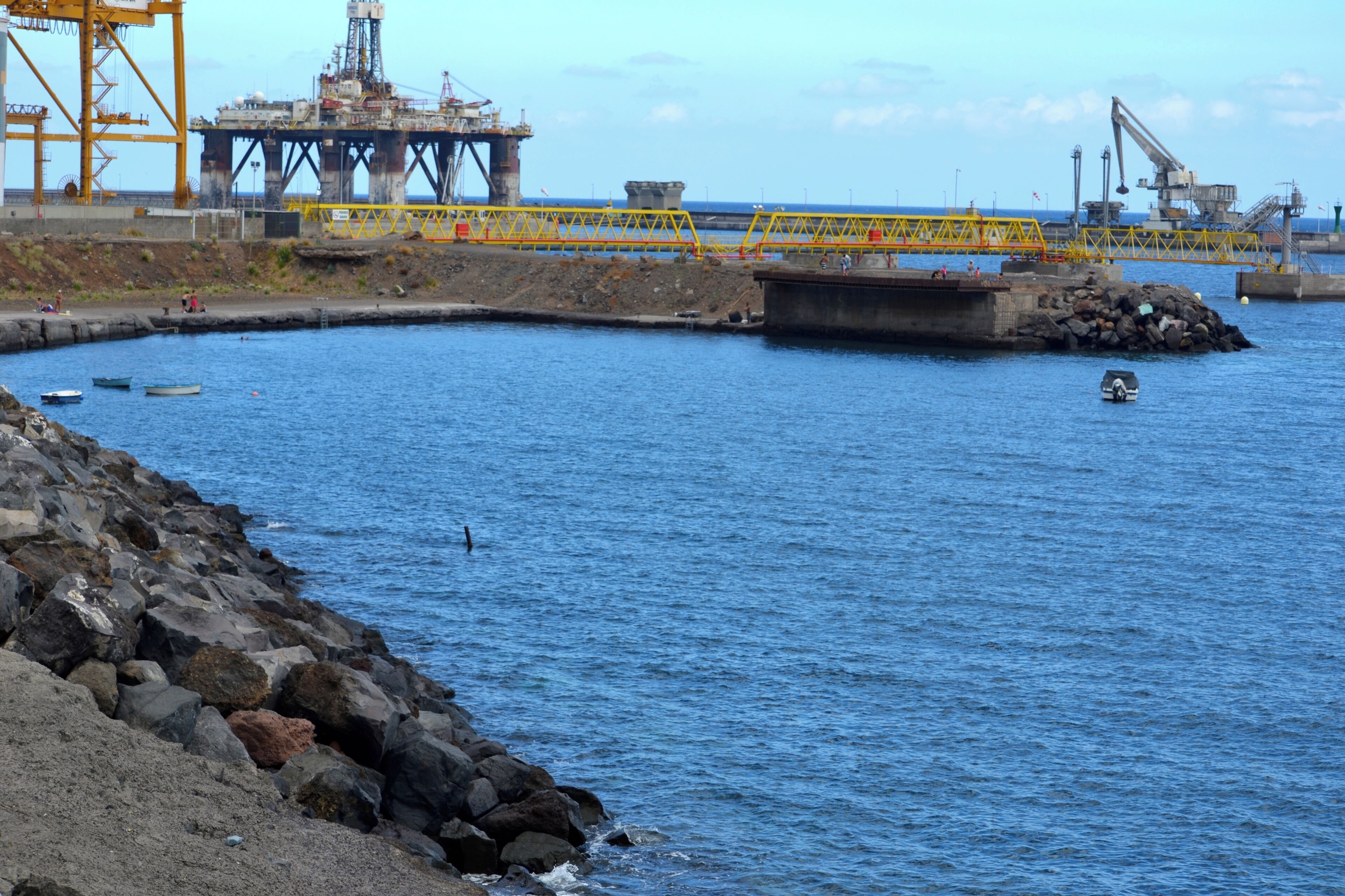 Colección Valleseco by Ángel Suárez -elduendesuarez Conjunto de Muelles, Almacenes, Varaderos y Puente del Barranco y Playa de Valleseco_UNIQ6f174ce7f4d10d32-ref-000001D7-QINU_