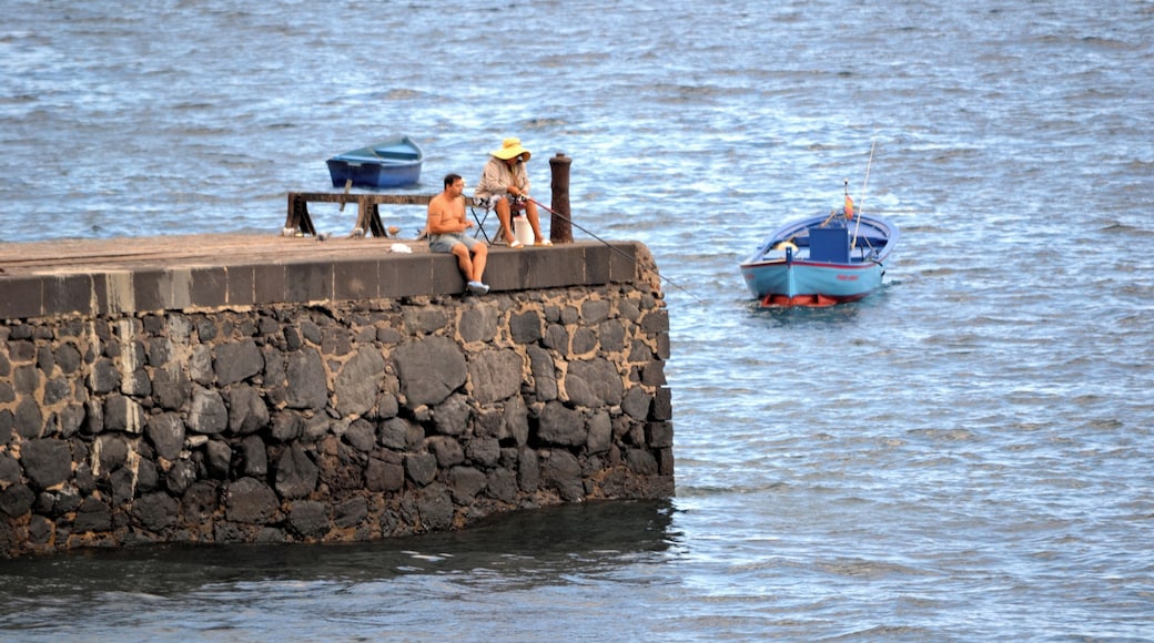 Colección Valleseco by Ángel Suárez -elduendesuarez Conjunto de Muelles, Almacenes, Varaderos y Puente del Barranco y Playa de Valleseco_UNIQ6f174ce7f4d10d32-ref-000001D7-QINU_