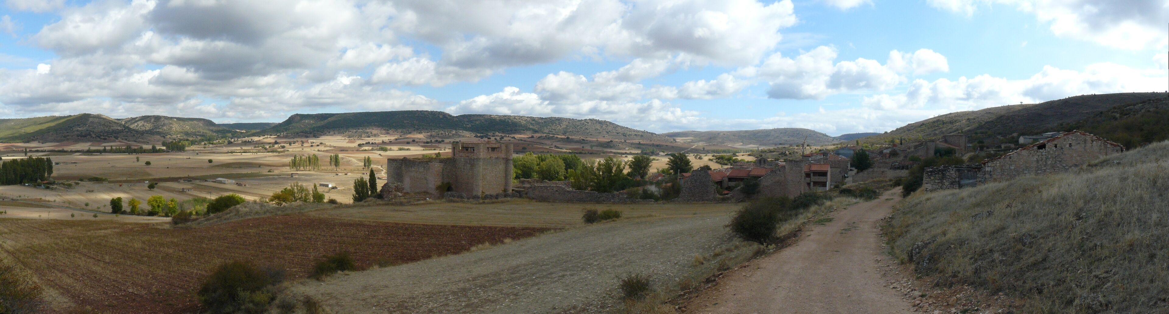 View of Palazuelos (Guadalajara, Spain) from the path to Carabias.