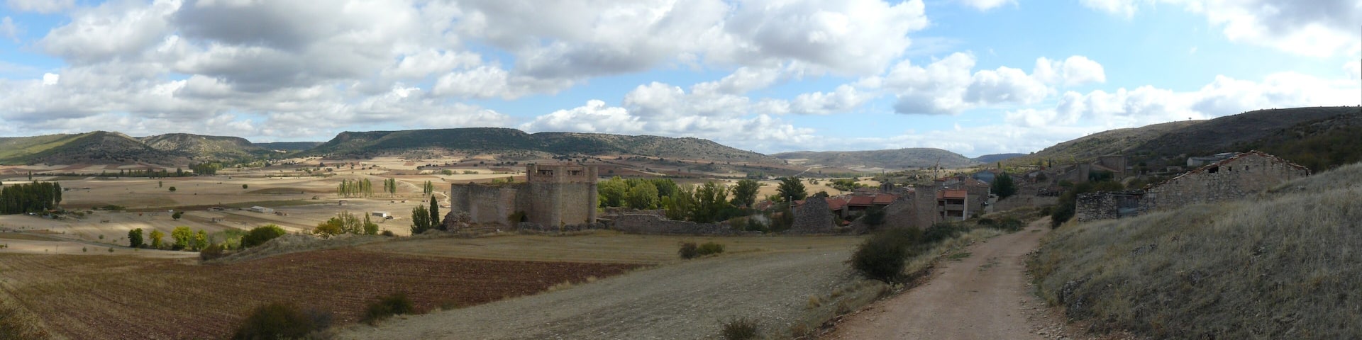 View of Palazuelos (Guadalajara, Spain) from the path to Carabias.