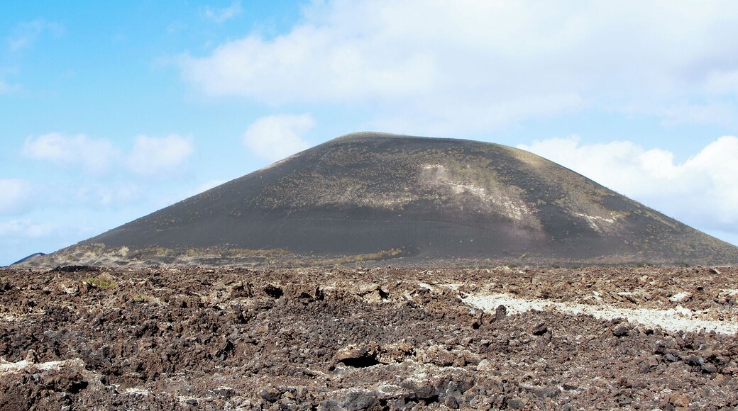Montaña Negra (left) and Caldera Colorada (right), Tinajo, Lanzarote, Canary Islands, Spain.