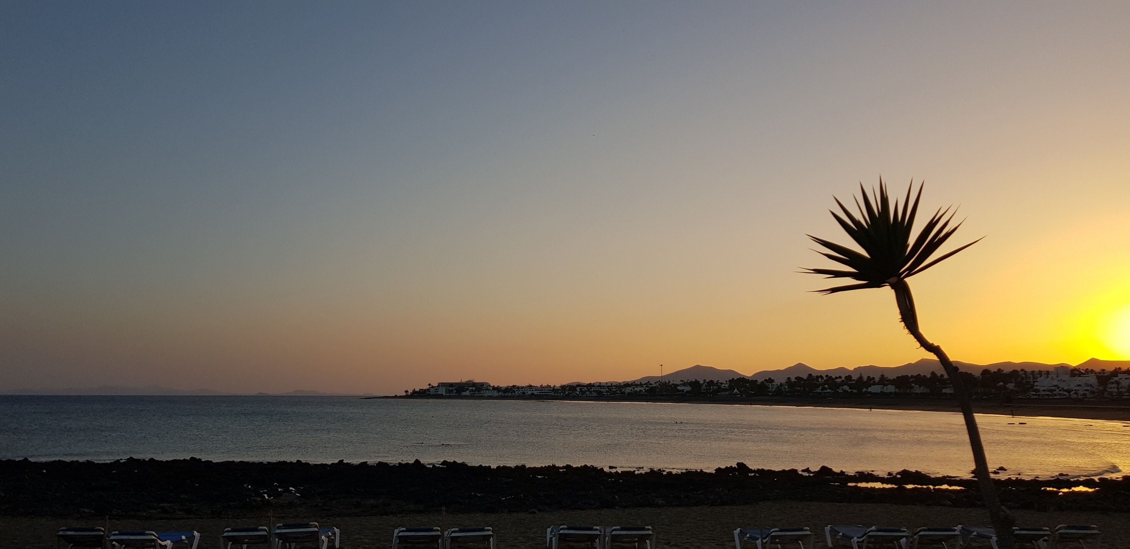 Most beautiful sunset along Avenida de las Playas tonight 