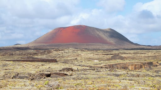 Caldera Colorada, Tinajo, Lanzarote, Canary Islands, Spain, view from east-southeast.