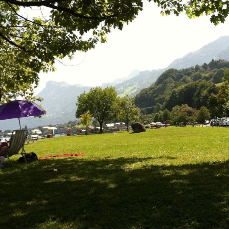 Sehr schöner Ort zum baden und Sonne geniessen. 