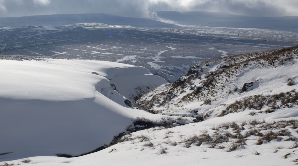 Stanners Gill Snow Looking down Stanners Gill and beyond towards Cross Fell. Stanners Gill is a side valley of Cash Burn