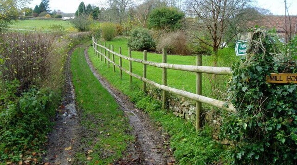 Public Footpath to Myrtle Farm