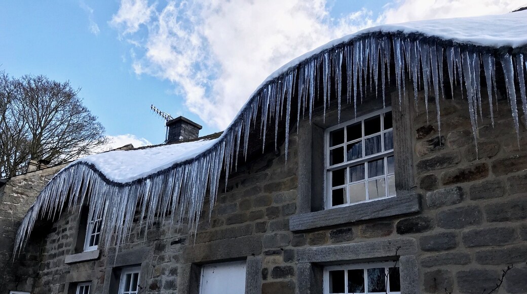 Cottages at Baslow, Derbyshire.