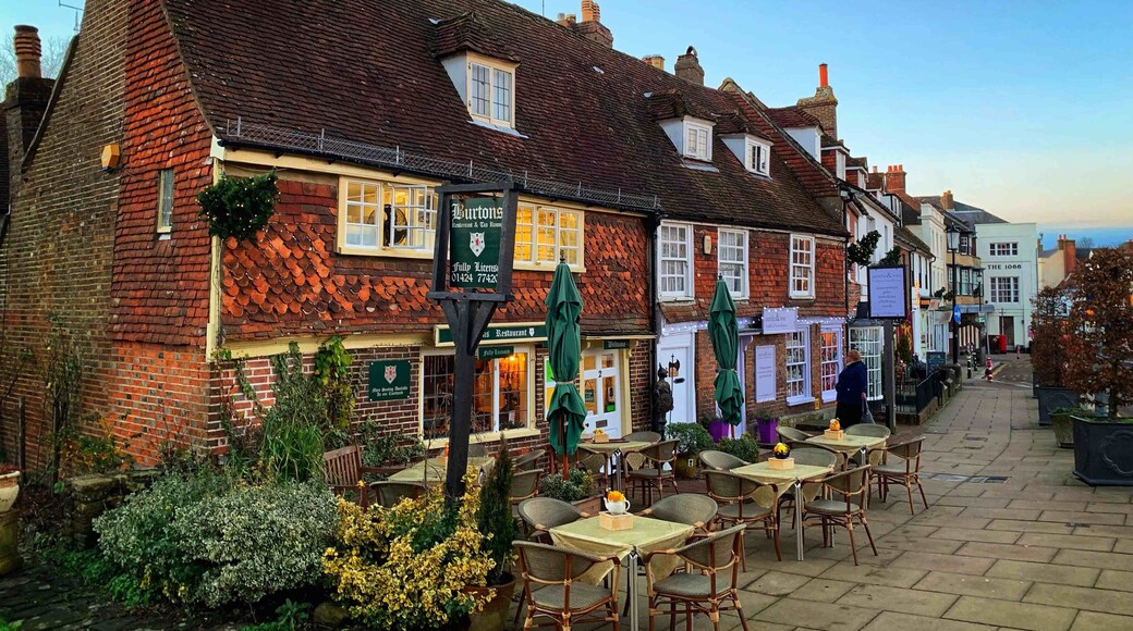 Taking a stroll around the historic village of Battle the site of 1066 history. The Abbey is a ‘must’ to visit and a walk along the high street offers many opportunities to sit and chat over a coffee in between a bit of window shopping.