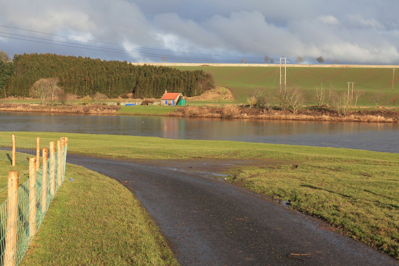 Fishing Hut by the River Tweed Quiet this time of year when the fish - and fisherman - are few and far between, but in the Autumn this is some of the most productive salmon fishing in the country.