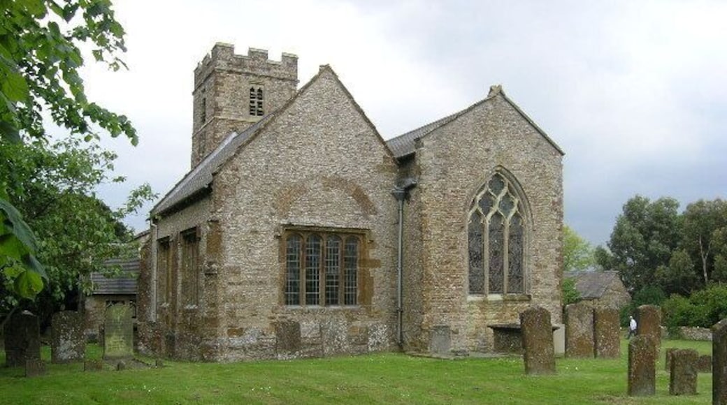 St Michael's parish church, Farthinghoe, Northamptonshire, seen from the east. On the south side of the chancel is a 17th-century vestry, reputedly built as a schoolroom.