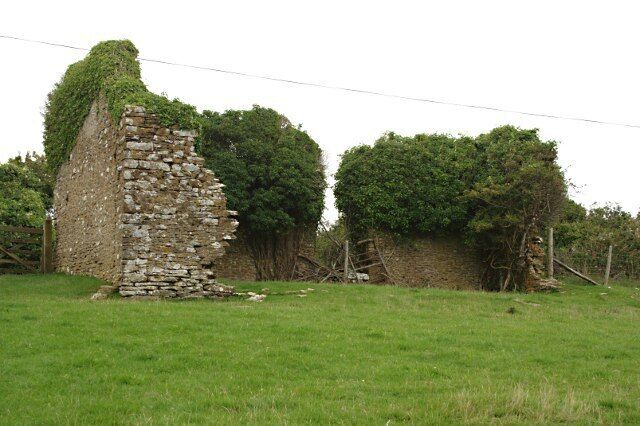 Derelict Barn near Bennett's Hill Farm