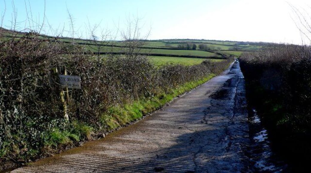 Private Road Although marked private there does not seem to be any form of house or habitation down this lane.