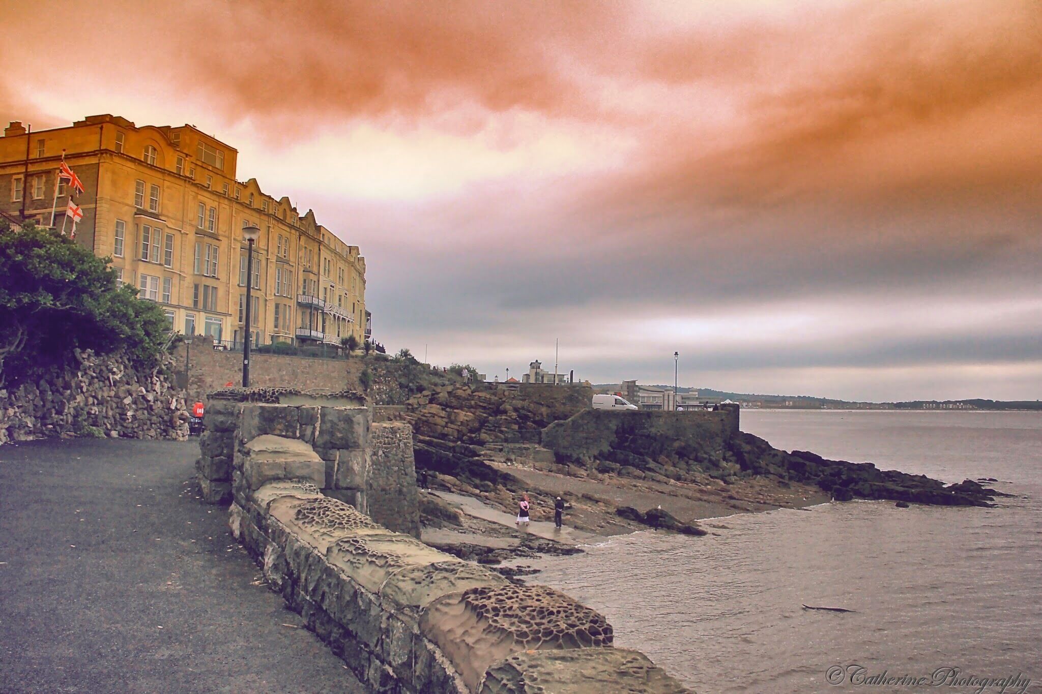 Awesome Burnham on sea - during high tide the bridge to the coastal was covered in sea water but it is still passably.
Burnham-on-Sea is a town in Somerset, England, at the mouth of the River Parrett and Bridgwater Bay. Burnham was a small fishing village until the late 18th century, when it began to grow because of its popularity as a seaside resort.
#England #travel #hiking #sea #troveontuesday
