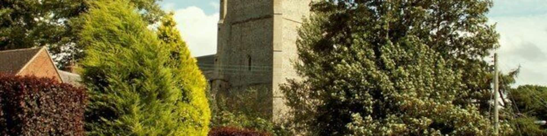 St. Peter and St. Paul; the parish church of Bardwell This is the largest church in this area of Suffolk and has a tall perpendicular tower and a fine perpendicular south porch with good flushwork decoration. The lofty nave carries an excellent hammerbeam roof. The chancel was built in 1553.
