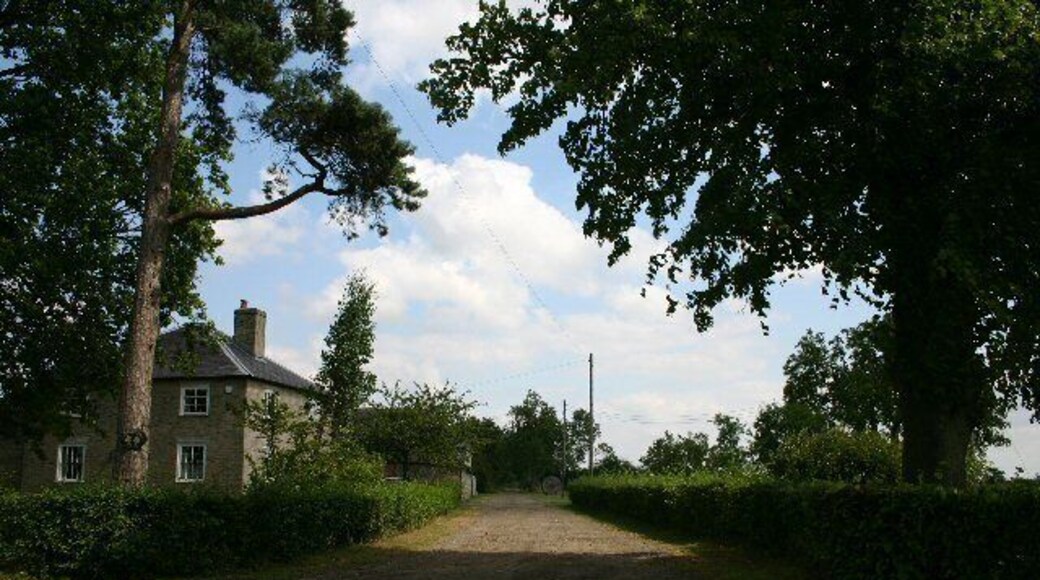 Byway at Squirrel's Hall. A byway for the first half kilometre, it becomes a bridleway before resuming its former function shortly before reaching the neighbouring village of Wattisfield.