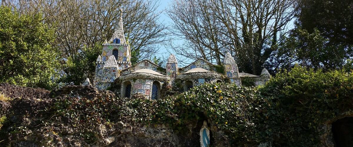The teeny tiny Little Chapel in Guernsey, a lovely mosaic masterpiece! #merch #tinythings