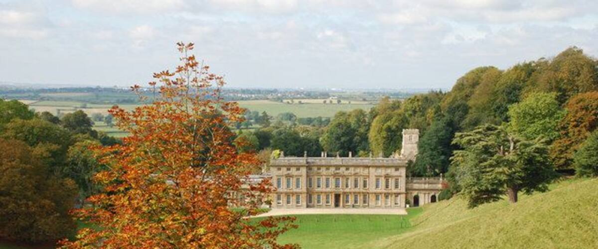Dyrham Park Beginnings of autumn tints