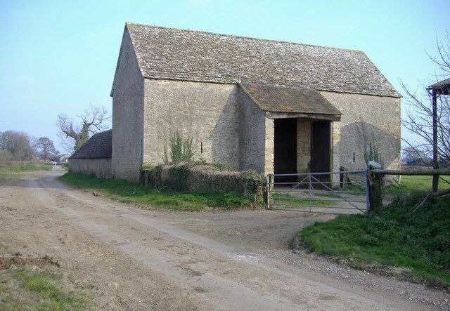 Lypiatt Barn, Luckington