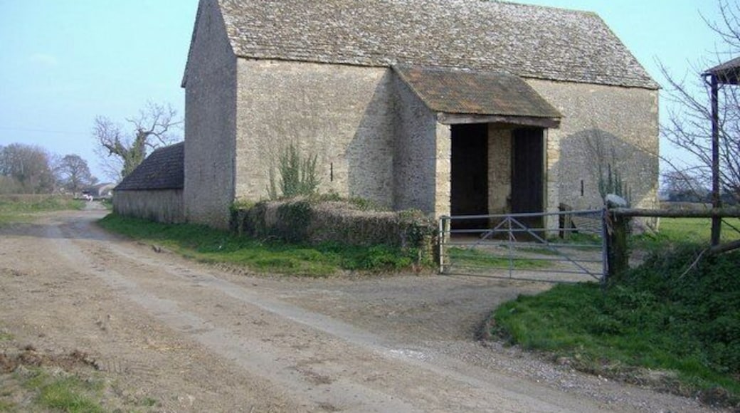 Lypiatt Barn, Luckington