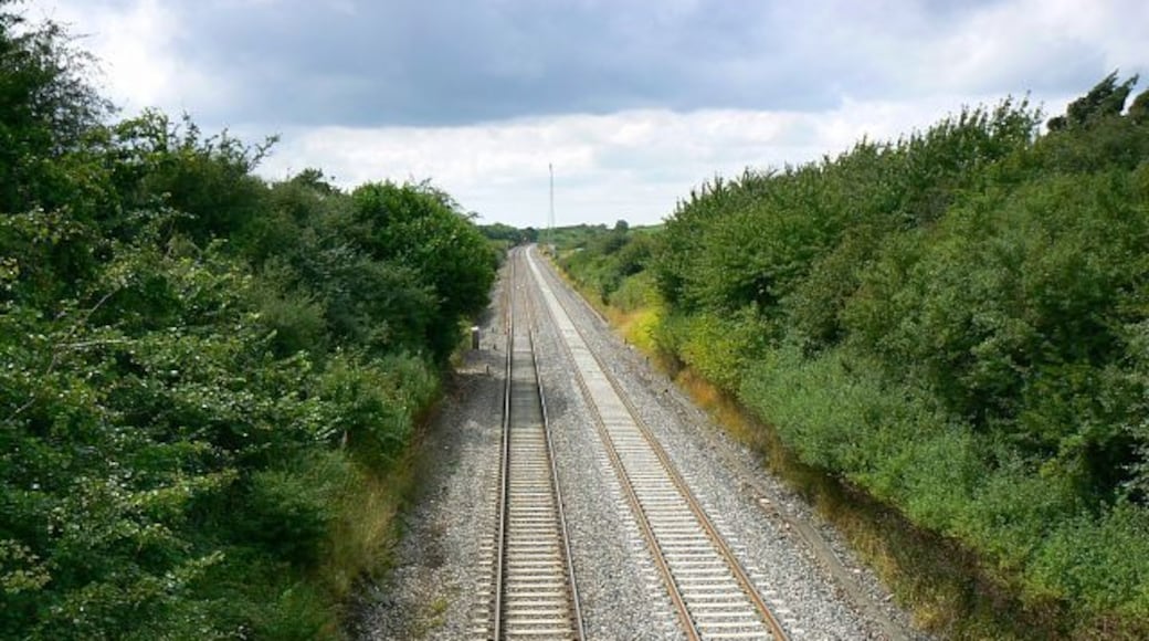 Railway from Paddington to Wales, Brinkworth The Principality lies a long way off in the far distance.