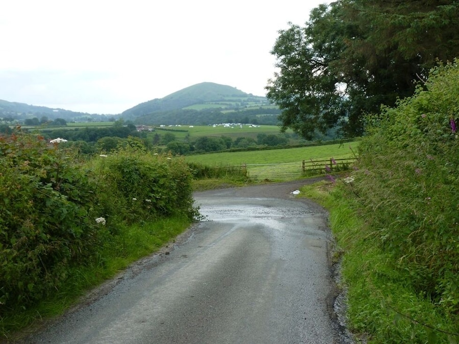 A sharp bend out of Whittingslow