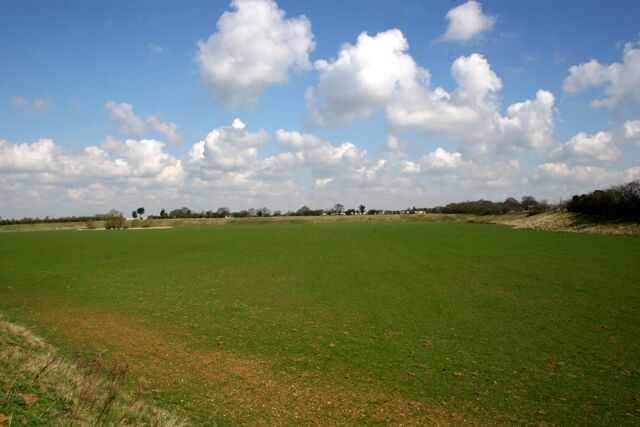 Cutting (old sand pit) This is shown on the OS Landranger map 168 as a cutting. I think it is an old sand or gravel pit that has been filled in.