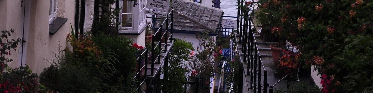 The light was bad but Clovelly still looked gorgeous. Good shoes (or a donkey) required for the steep cobbled street.