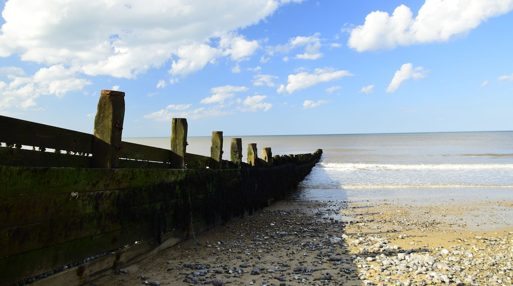 Absolutely stunning day! At last I have had enough time to make some photos. I really regret I leave so far from Cromer. Fantastic scenery and possibilities for photography.