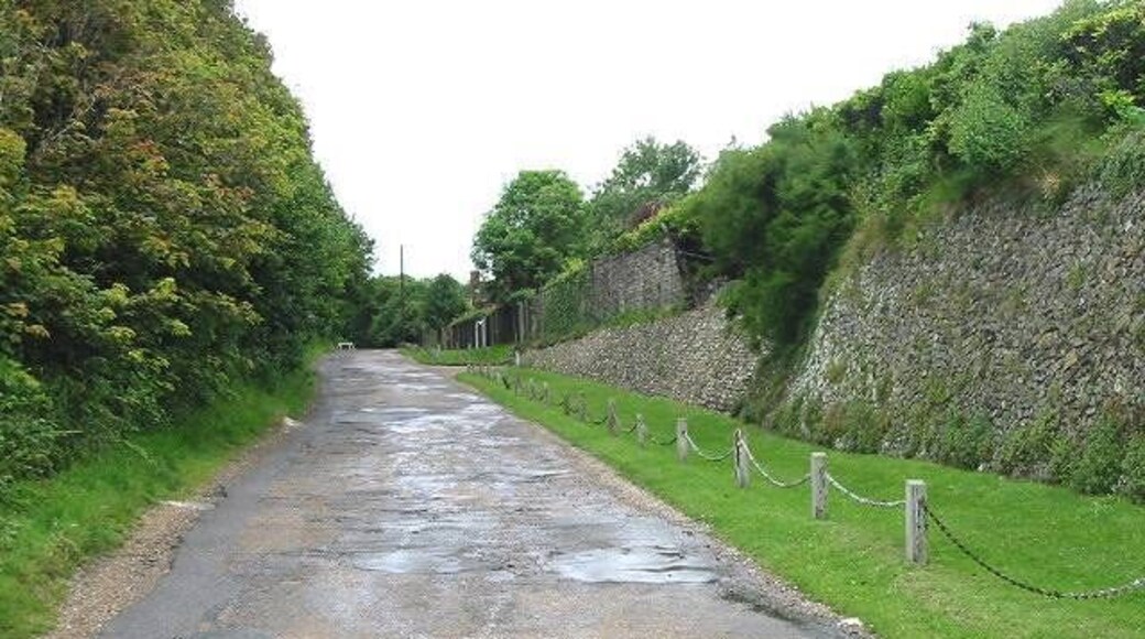 Looking SW along Oldstairs Road