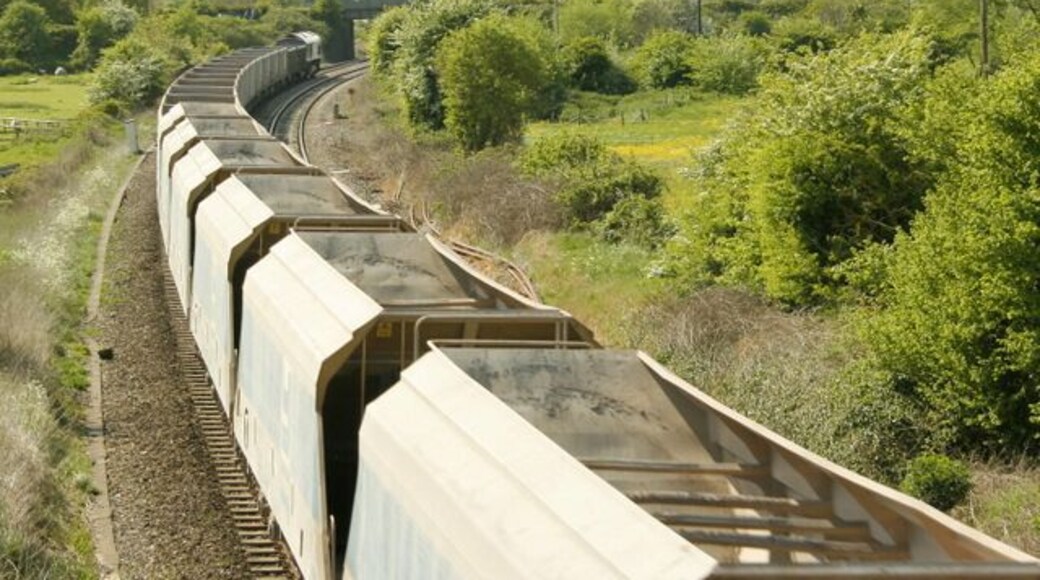 Empty stone train approaching Great Cheverell Having discharged its duties the train returns for another load, probably to Merehead near Cranmore in the eastern Mendips.