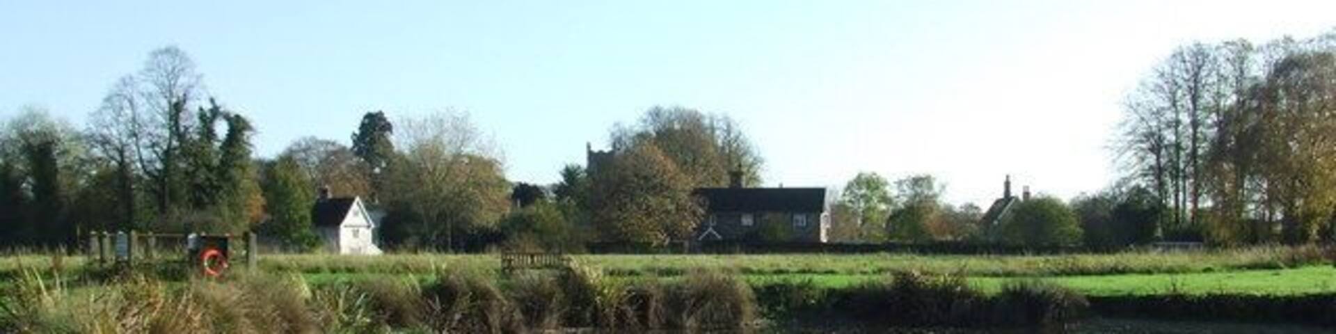 Village Pond Village pond Thrandeston, Suffolk.