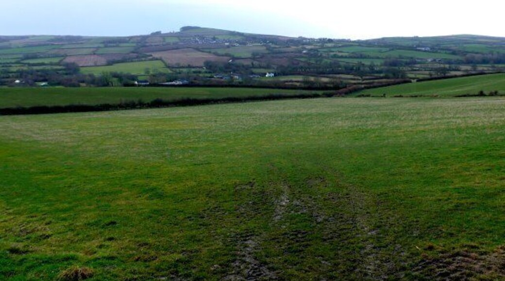 Countryside near Litton Cheney View SW across the square from just east of Pins Knoll. In the distance can be seen the prominent hill of the Knoll just behind the village of Puncknowle.